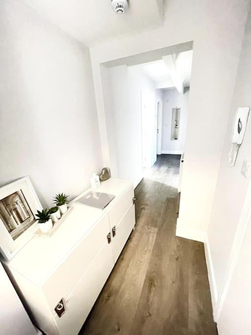 Apartament Royal Harbour Retreat Sea Views & Pool Table Ramsgate Zewnętrze zdjęcie